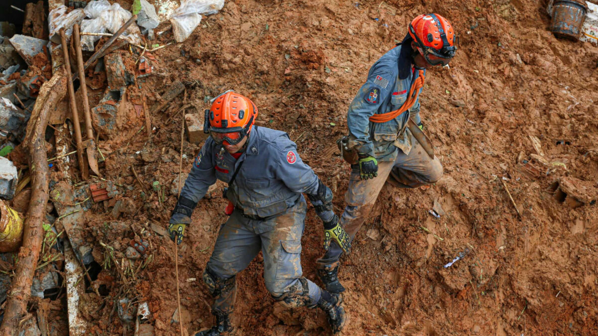 Deslizamento De Terra Mata Duas Pessoas Neste Domingo 25 Em Minas Gerais Portal Rondon 